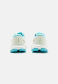 HOKA RINCON 4 - Chaussures de running sur route - frost/rose gold