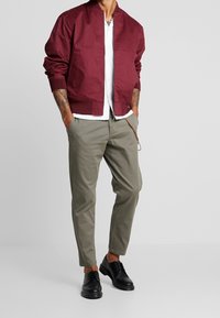 Topman Giubbotto Bomber - bordeaux