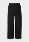CROPPED PLEAT - Trousers - black