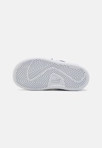 Puma SMASH 3.0 UNISEX - Sneakers basse - navy/white
