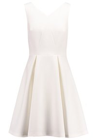 Robe blanche sans manches en ligne A avec un col en V et une jupe plissée, longueur genou, tissu uni et design simple et ajusté.