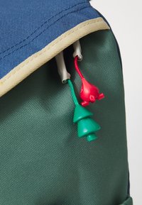 The North Face MINI EXPLORER UNISEX - Mochila - duck green/shady blue