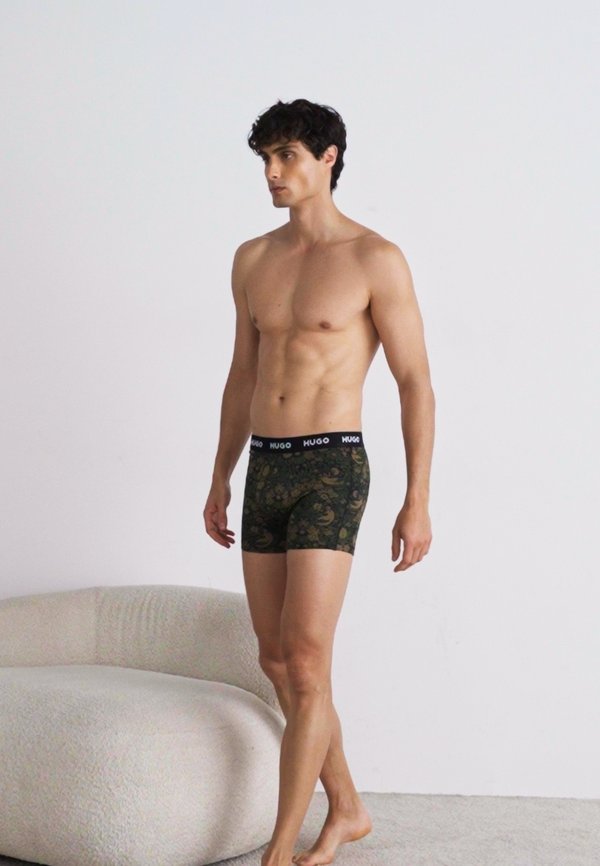 DESIGN 3 PACK - Trunks - open miscellaneous3