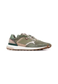 Zapatillas deportivas verdes y beige con una mezcla de materiales de ante y malla, una entresuela blanca y una suela exterior marrón texturizada. Cuentan con cordones planos.