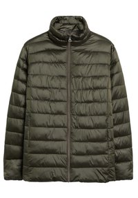 Chaqueta de plumas verde oliva con un collar alto, diseño acolchado, textura suave y cierre frontal con cremallera. Sin bolsillos visibles ni adornos.