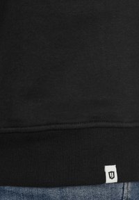 INDICODE JEANS Jersey con capucha - black