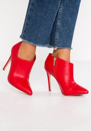 Enkellaarsjes met hoge hak - red