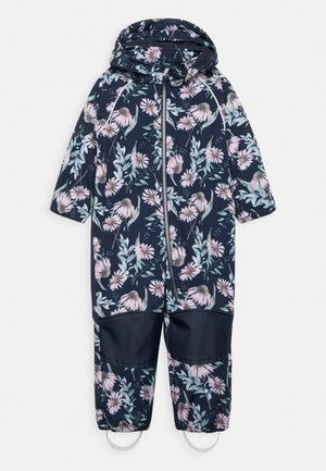 Dziecięcy kombinezon z kapturem, z pełnym zamkiem błyskawicznym z przodu, w kwiatowy wzór na granatowym tle, wzmocnione czarne łaty na kolanach oraz elastyczne paski na nogi.