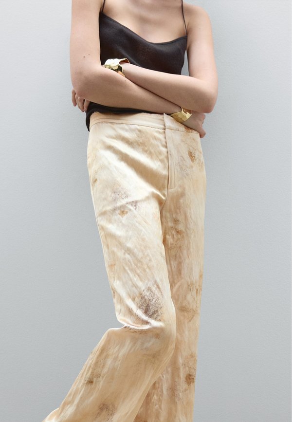 FLOWING  - Trousers - beige4