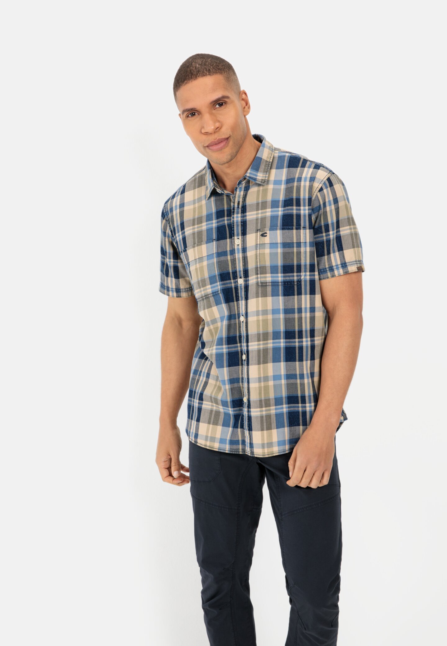 Camel Active Herren Kurzarm-Hemd Aus 100% Baumwolle – Regular Fit, Mit Button-Down-Kragen – Farbe Grün, Größe M
