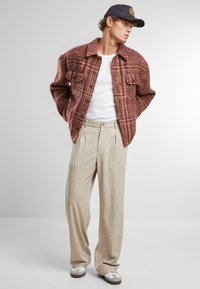 PROHIBITED Jachetă de vară - red