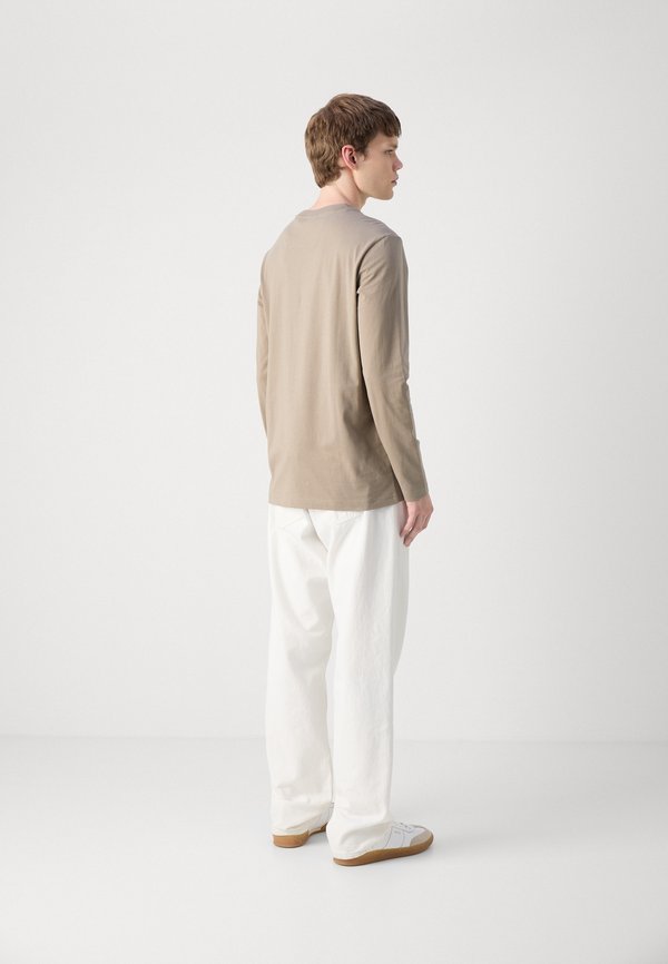 TOGN MIRROR - Long sleeved top2