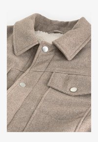 Selezionato, brown