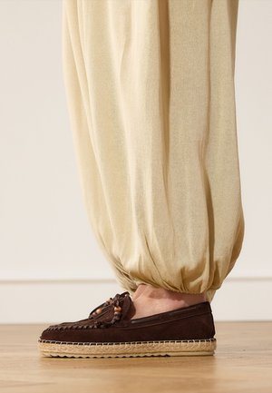 Manfield, Bootschoenen - braun