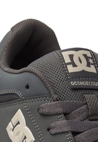 DC Shoes CENTRAL - Sneakers low - grey white grey combo