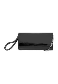 Schwarze Lackleder-Clutch mit rechteckiger Form, Handgelenkriemen und einem silbernen Kettenakzent auf einer Seite. Glatte, glänzende Textur.