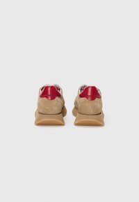 Kennel + Schmenger FLASH - Baskets basses - nuts/bianco/rosso