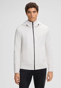 Weißer Zip-Hoodie mit Kapuze, strukturiertem Stoff, schwarzem Reißverschluss und zwei Seitentaschen. Enganliegendes Design mit gerippten Bündchen und Saum.