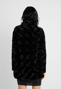 Vero Moda Tall Cappotto classico - black
