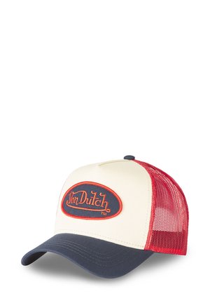 Casquette de camionneur avec un devant crème, un dos en mesh rouge et une visière bleu marine. Présente le logo brodé "Von Dutch" en bleu et orange sur le panneau avant.