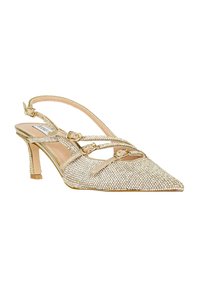 Scarpa con tacco slingback a punta dorata decorata con strass. Presenta doppie cinghie con hardware dorato circolare e una parte superiore testurizzata.