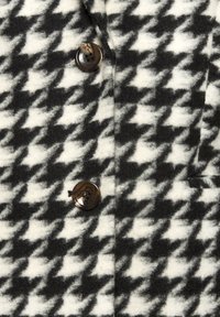 LASCANA Kurzmantel schwarz creme gemustert/schwarz