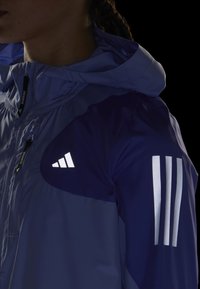 adidas Performance OTR B CB - Chaqueta de running - blue spark semi  blue