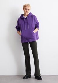 Marc O'Polo DENIM KANGAROO POCKET - Mikina - active purple