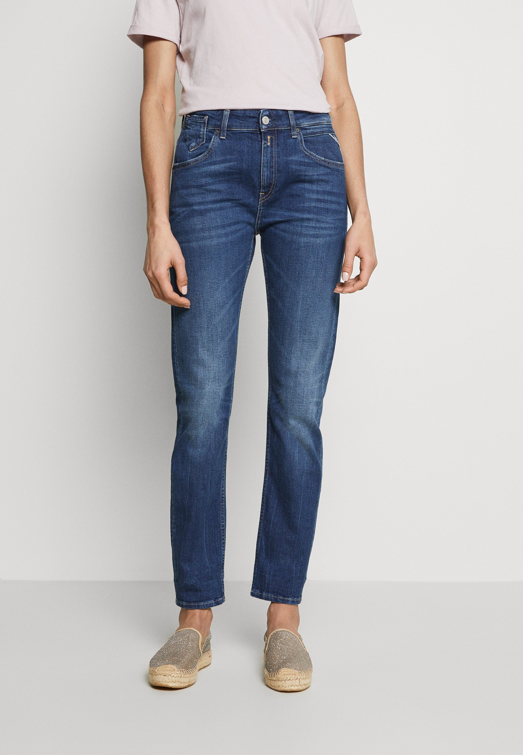 Replay MARTY PANTS - Prigludę džinsai - medium blue/mėlynų džinsų -  Zalando.lt