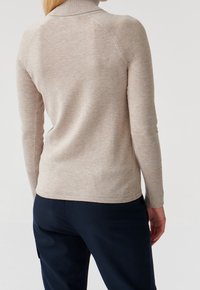 TATUUM Sweter