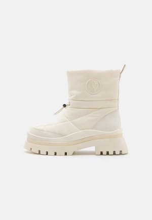 FROSTINE PILLOW WALK WATER RESISTANT - Winter boots - white/bone