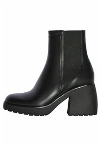 Bershka Botines bajos - black