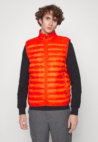 Tommy Hilfiger PACKABLE VEST - Colete - acid orange