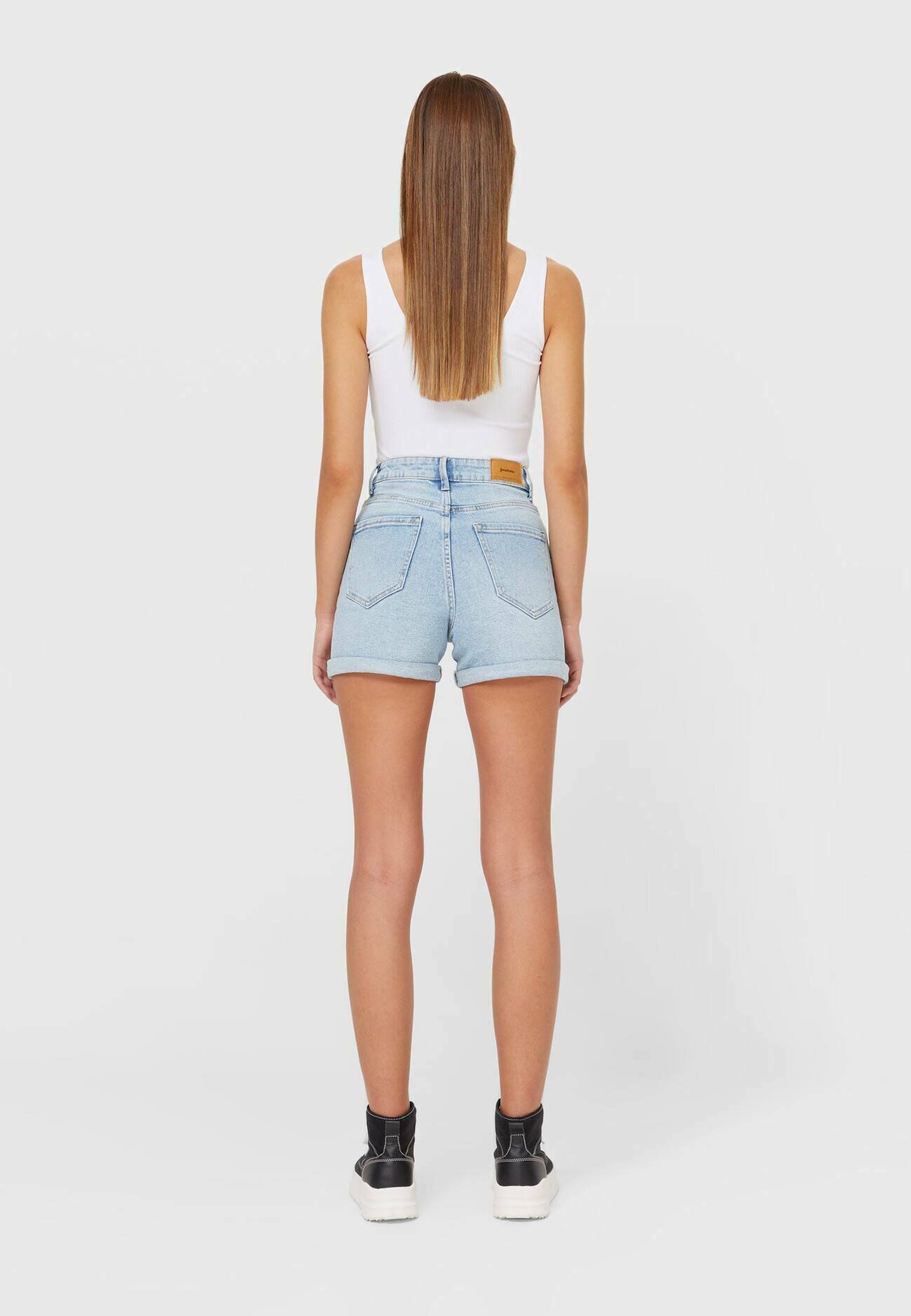 Stradivarius Jeans Shorts - mottled light blue/hellblau-meliert - Zalando.de