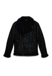 Giacca negra foderata in shearling con ampio colletto, zip diagonale e due tasche laterali. La texture è liscia con un rivestimento morbido e peloso.