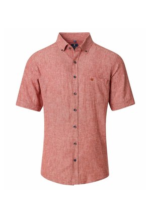 Herren Kurzarm-Button-up-Hemd aus strukturiertem rotem Stoff mit Button-Down-Kragen und Brusttasche auf weißem Hintergrund.