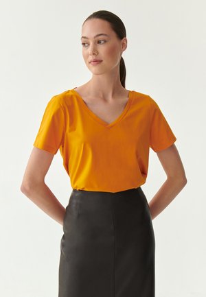 NELISA - Basic T-shirt - orange