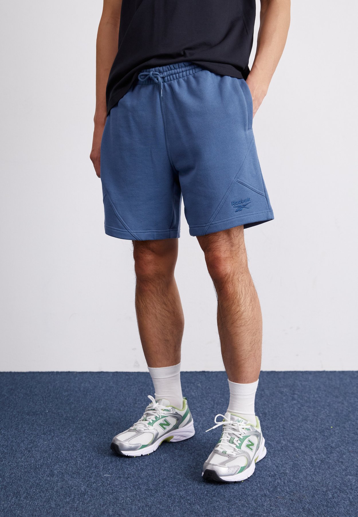ICON SHORT
