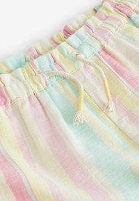 Next REGULAR FIT - Short - multi