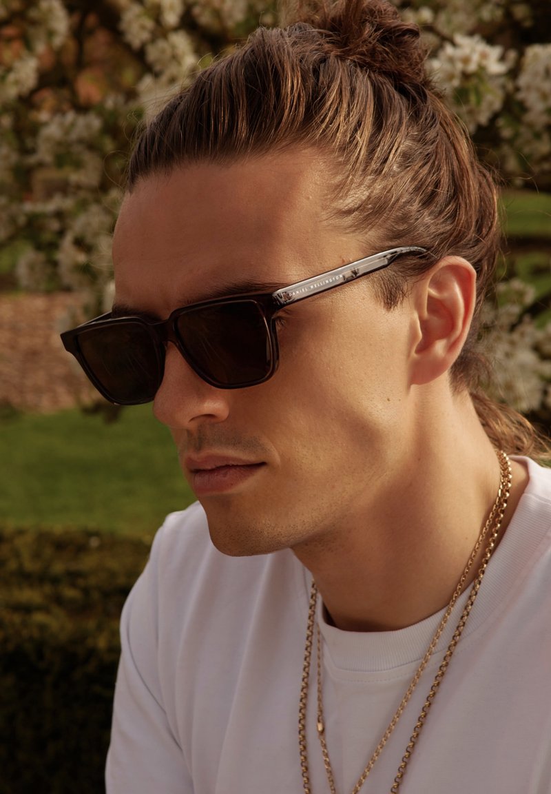 Daniel Wellington RECTANGULAR  - Akiniai nuo saulės - black