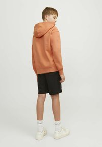 Jack & Jones Junior JORVESTERBRO - Džemperis ar kapuci - canyon sunset