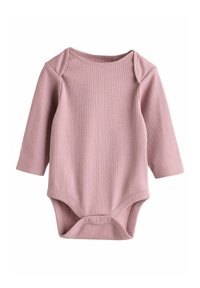 Body de bebé de manga larga en tela de punto rosa. Presenta un escote redondo y cierres de presión en la parte inferior para facilitar el vestido.