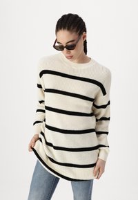 Noisy May NMMAYSA NECK DRESS - Φόρεμα-πουλόβερ - eggnog