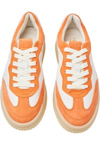 NEWD. SNEAKER - Sneaker low - dk orange comb