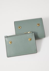 COACH ESSENTIAL CARD HOLDER WALLET - Wallet - sage