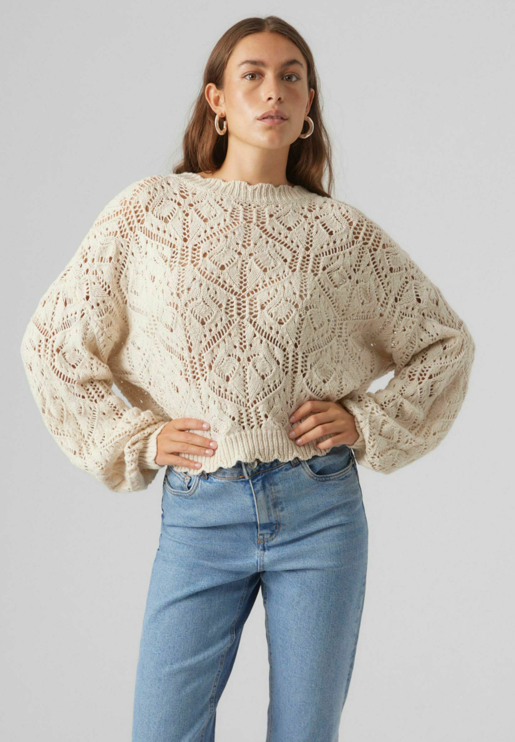 Vero Moda - Cardigan grigio in maglia con bottoni applicati a forma di