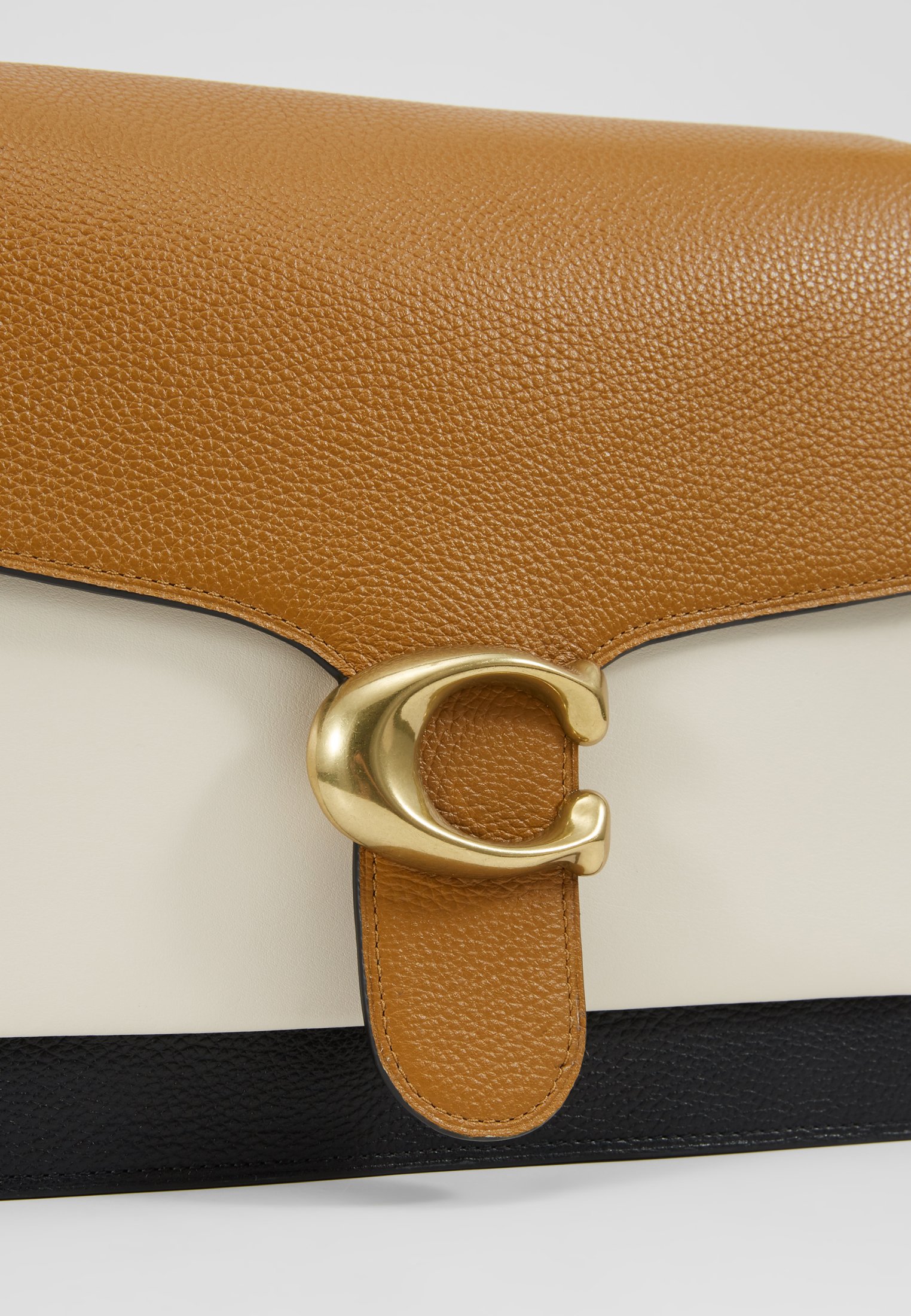 Coach TABBY SHOULDER BAG Håndveske strawflerfarget Coach TABBY SHOULDER BAG Håndveske strawflerfarget