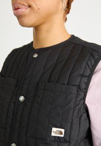 The North Face REVERSIBLE VISOKE - Strukirani kaput - black/smoked pearl