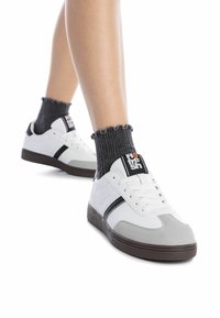 Refresh Zapatillas - white