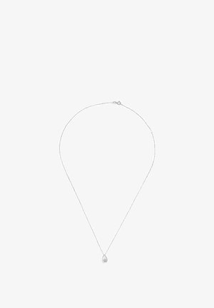 Zarte Silberkette mit einem tropfenförmigen Anhänger, der einen einzelnen klaren Edelstein enthält.